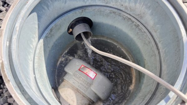 排水管の詰まりはなぜ起こる？原因と効果的な排水管洗浄の重要性